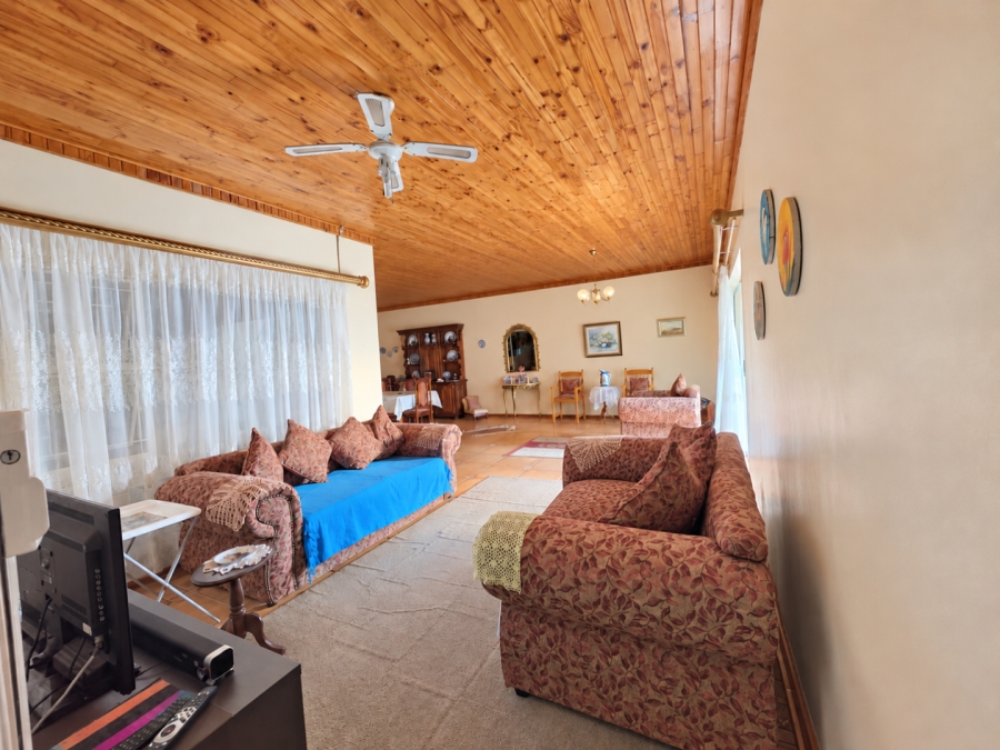 4 Bedroom Property for Sale in Wilkoppies North West